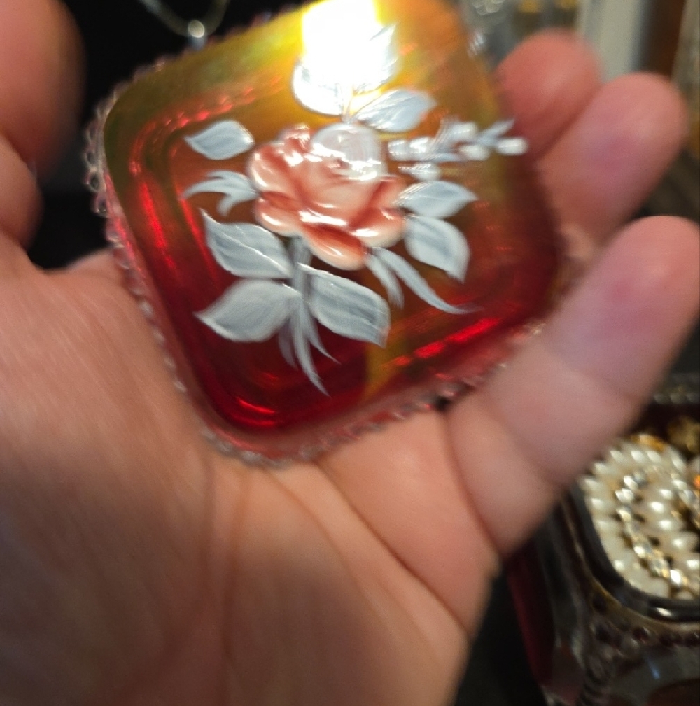 Westmoreland Glass Trinket Box Filled With Jewelry (Handpainted) [1976] - Picture 5 of 9